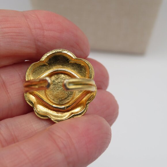 Vintage Damascene Style Faux Pearl Floral Ring Size 5 Adjustable - Picture 8 of 10